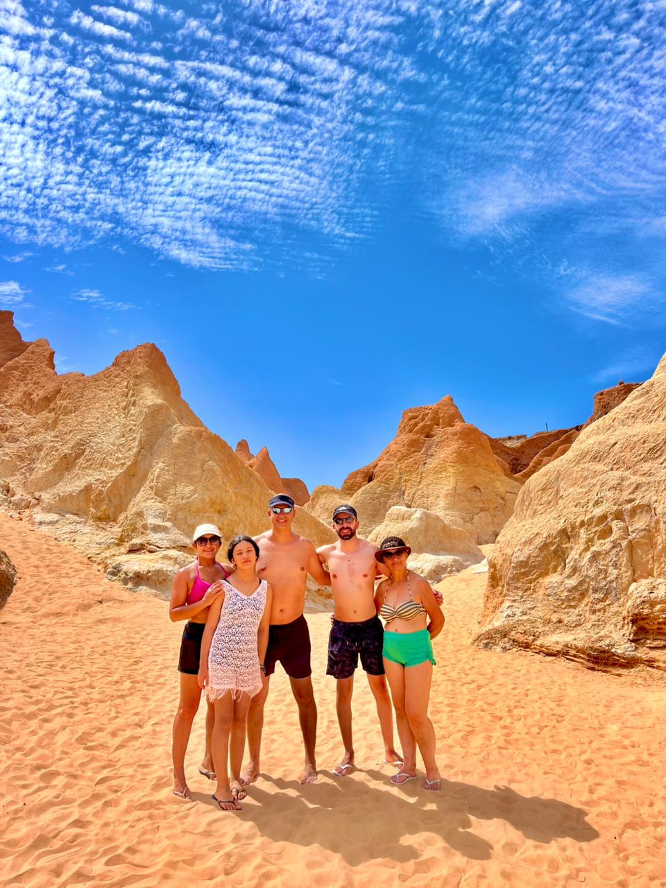 Morro Branco – falésias e mar